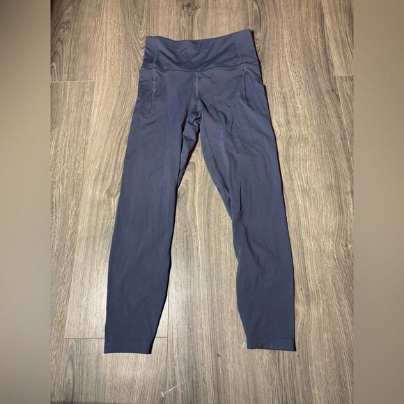 Under Armour Cropped Skinny Leg Yoga Pants EPC Size X-Small Excellent Preloved C - Picture 3 of 5
